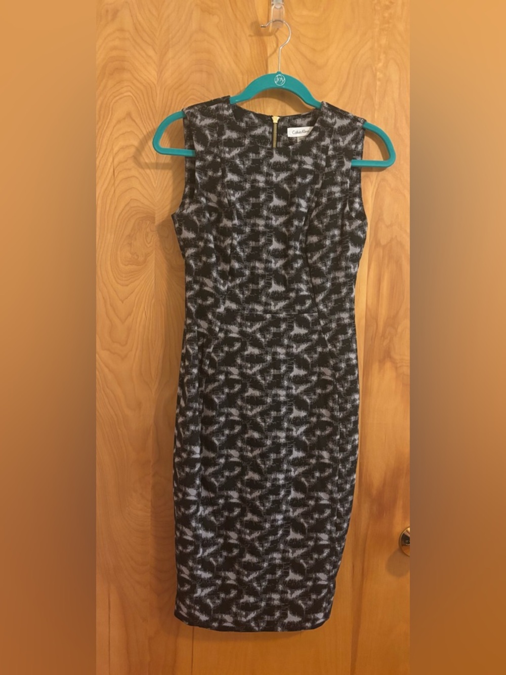 Calvin Klein Black and White Sleeveless Sheath Dress